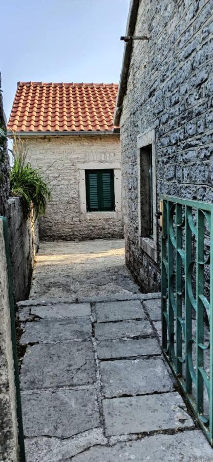 Villa Old House Djurovic à Herceg Novi Extérieur photo