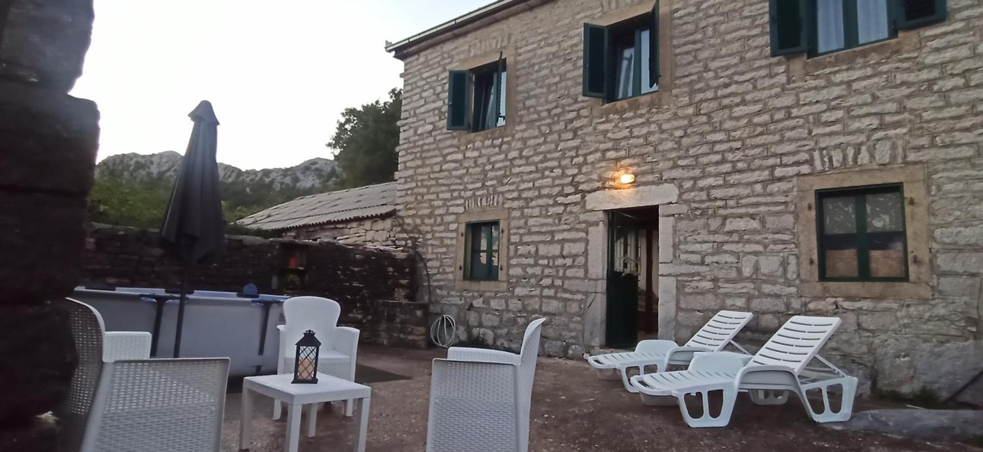 Villa Old House Djurovic à Herceg Novi Extérieur photo